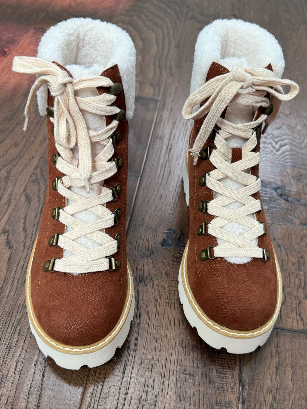 NEW Oasis Society Faux-Shearling Lined Brown Lace-Up Women's Hiker Boot size 7